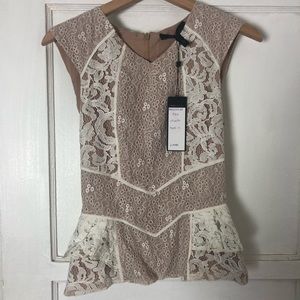 BCBGMAXAZRIA LACE PEPLUM TOP